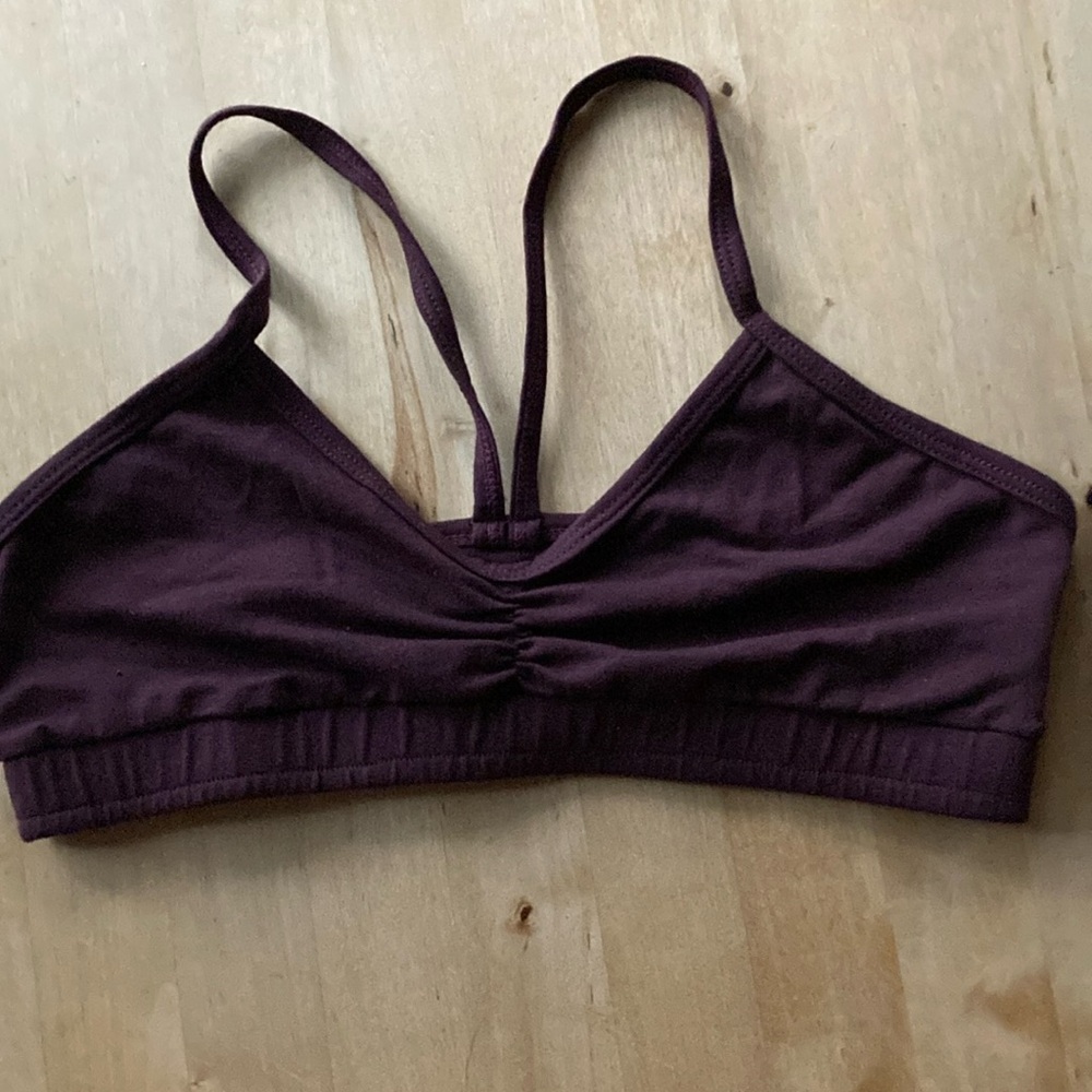 Queen of Hearts yoga bra with racer back size S plum color